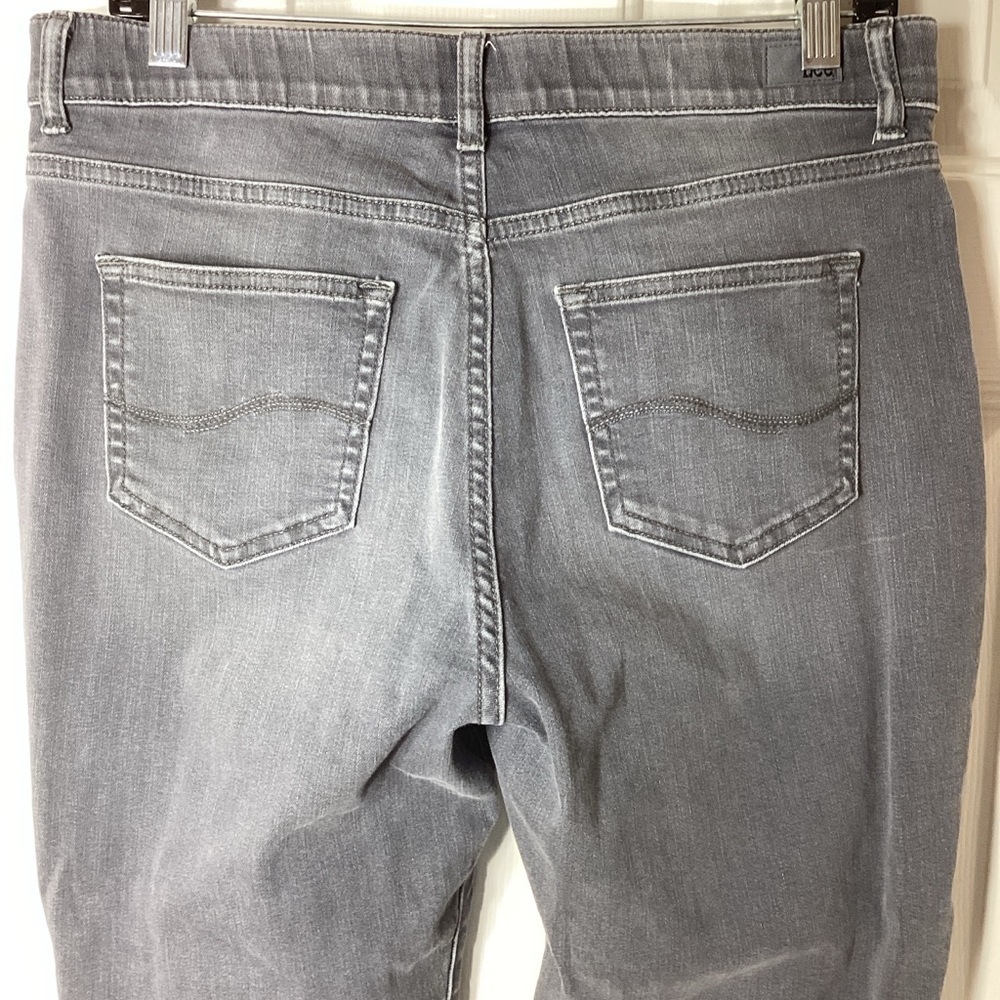 Lee Women's Straight Leg Flex Motion Gray Jeans Sz 12P - Picture 4 of 12